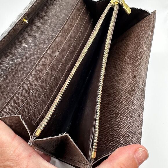 Pre-loved Authentic Louis Vuitton Damier Ebene Sarah Wallet  *See Notes* - Picture 7 of 16
